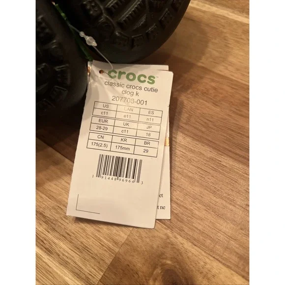 size C11 Kids Crocs Classic Cutie Clog Sandal Black 207708-001 NEW - Picture 7 of 10